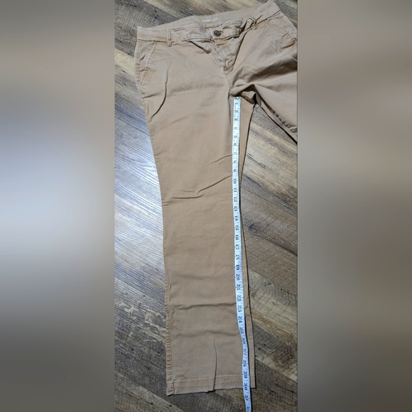 Old Navy Bootcut Chino Pants, Size 14 - Picture 8 of 8